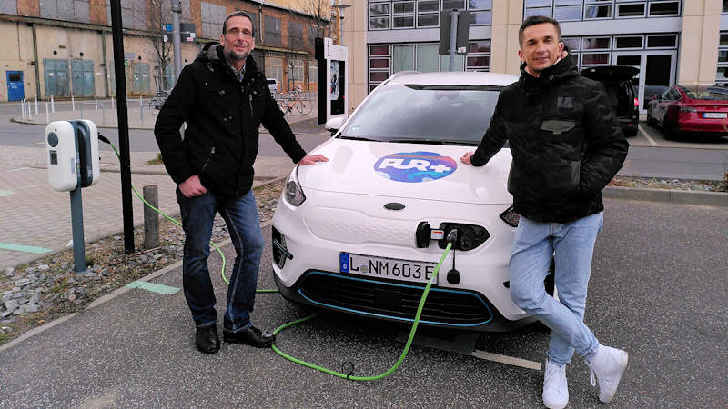 PUR+ macht den E-Auto-Check